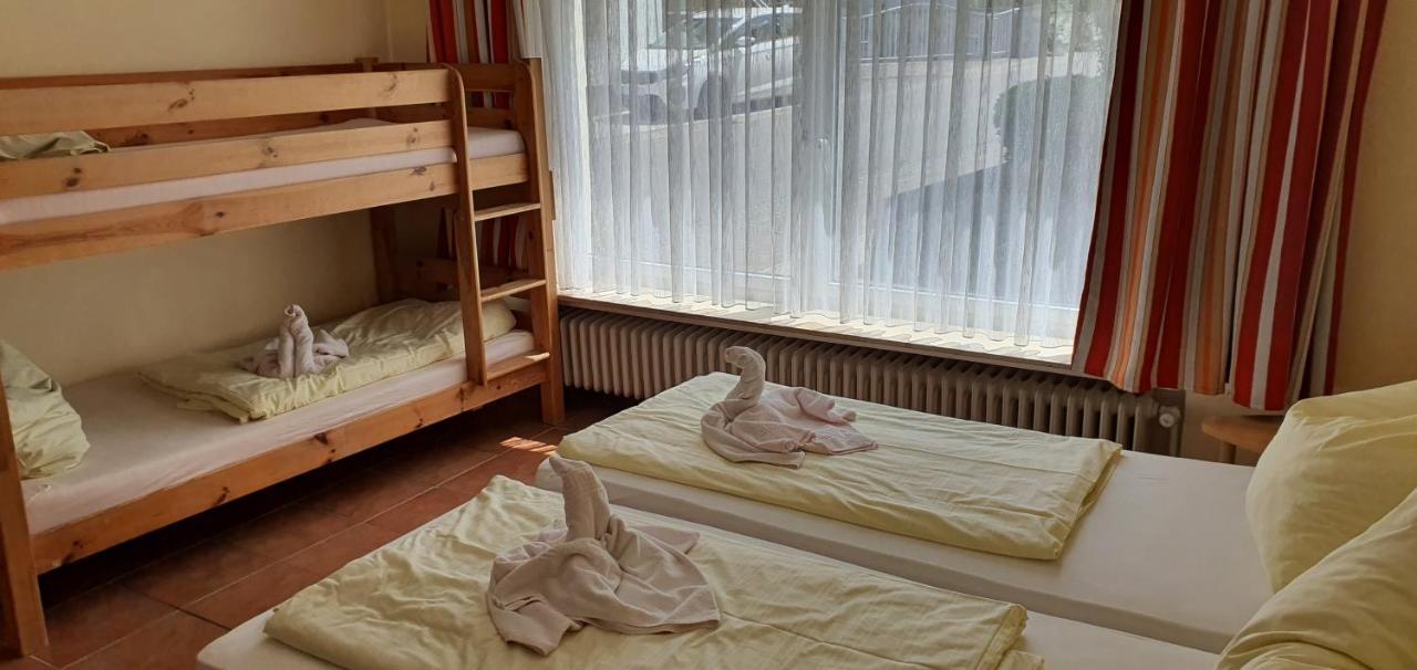 Hotel & Restaurant Beckmanns Winzerhaus Urbar  Экстерьер фото